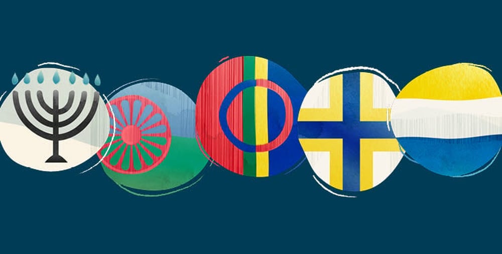 Fem illustrationer på nationella minoriteternas flaggor.